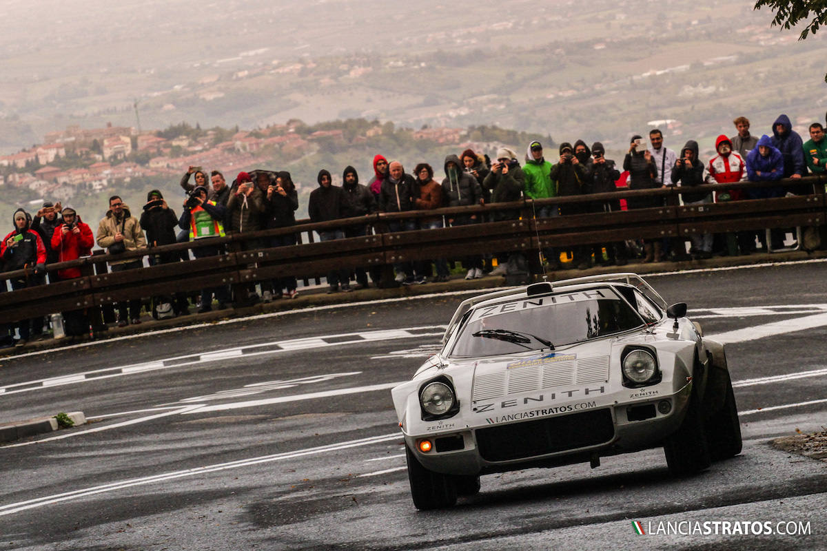Lancia Stratos in race with the public
