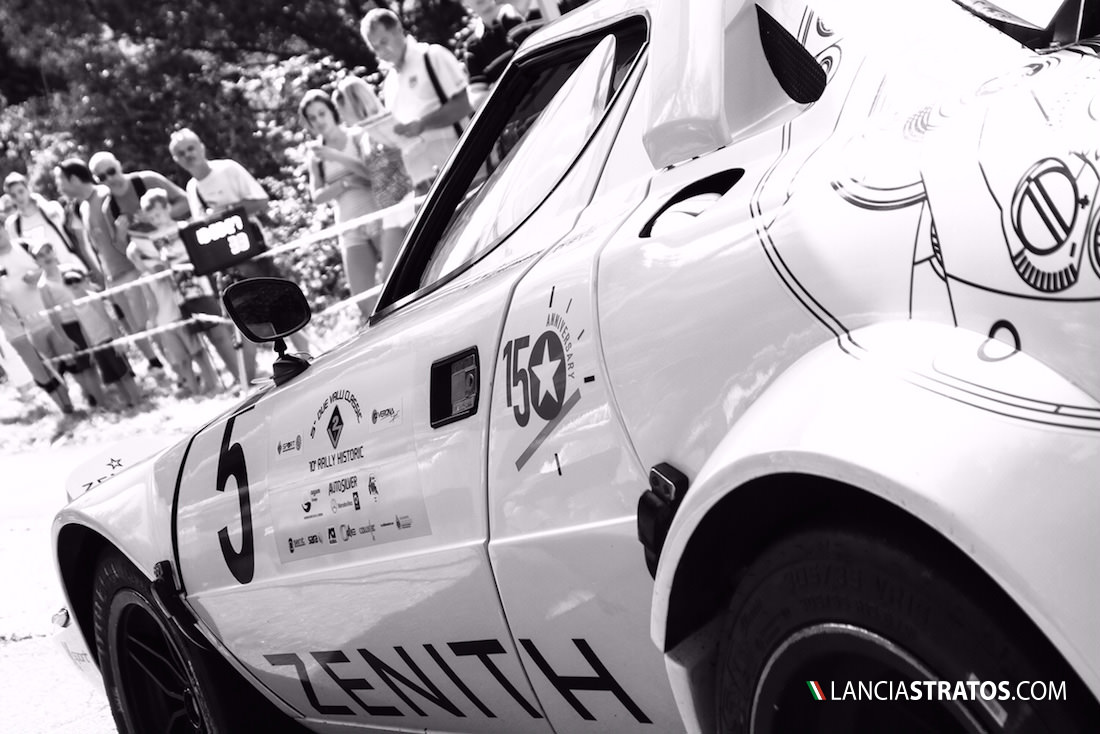 Lancia Stratos profil noir et blanc